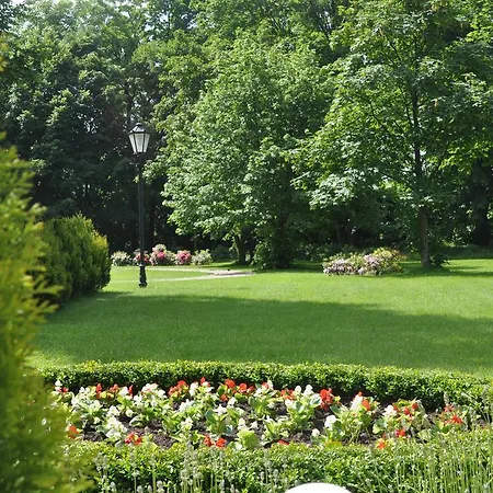 Penzion Palac Bugaj Raszkow (Greater Poland)