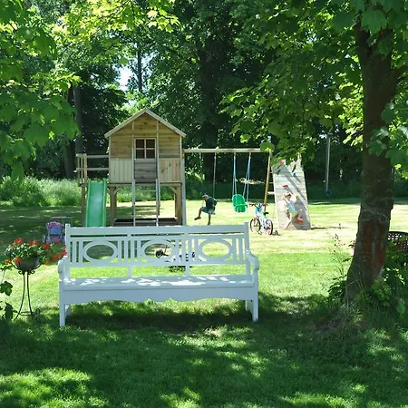 Palac Bugaj بيت ضيافة *